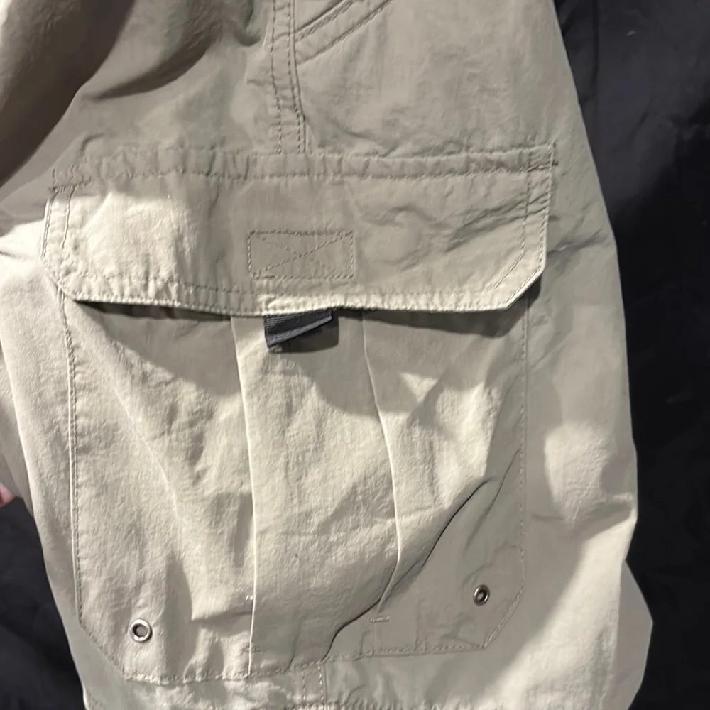 Outdoor Life Green Cargo Convertible Pants - Picture 5 of 6